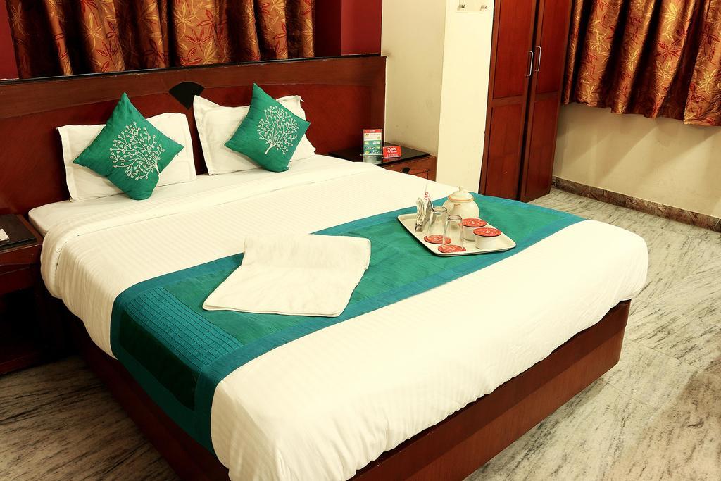 Oyo 1224 New Alipore Kolkata Bagian luar foto