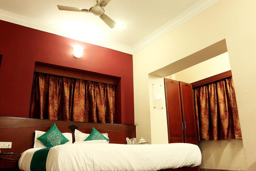Oyo 1224 New Alipore Kolkata Bagian luar foto